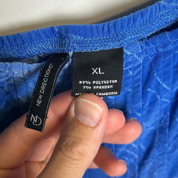 New Directions Blue Women's Top Size XL key Hole 3/4 shoulder sleeve Stretch - Picture 7 of 10